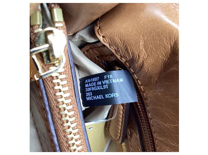 Michael Kors Whitney Medium gesteppte Schultertasche aus braunem Leder Rot - Ansicht 12