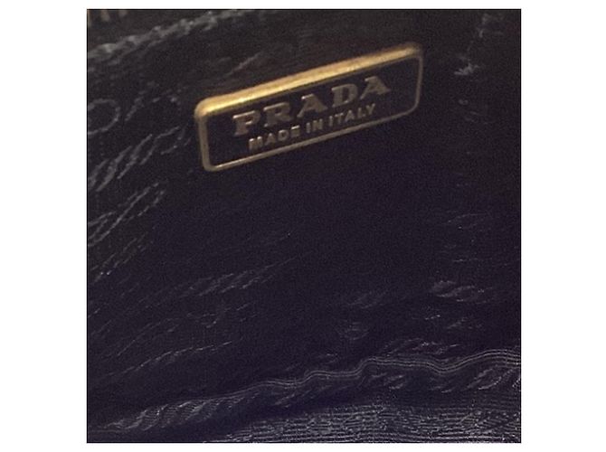 Borsa a spalla con zip Prada Re-Nylon in nylon nero - vista 10