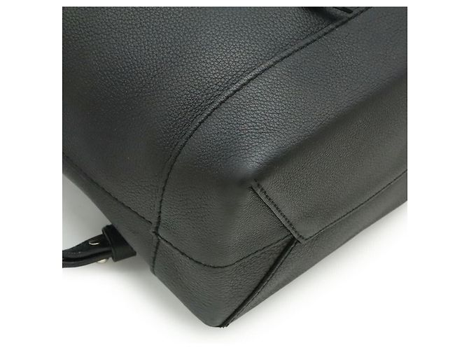 Twist Louis Vuitton Lockme Calf Leather Backpack Black - view 3