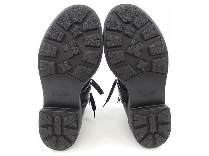 Prada gebürstete Lederstiefel Schwarz - Ansicht 4