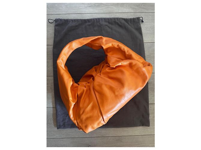 Bottega Veneta The Shoulder Pouch Arancione in Pelle - vista 3