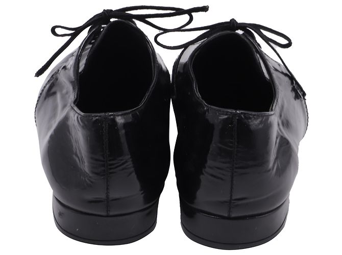 Mocassini stringati Prada in pelle verniciata nera Nero - vista 5
