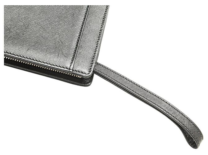 Burberry – Pochette in Pelle Nera con Cinturino Nero - vista 10