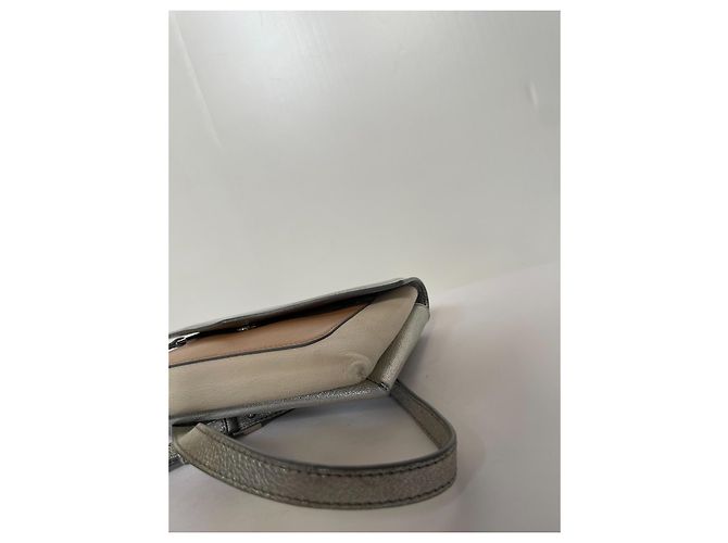 Borsa a tracolla Givenchy Duetto in pelle argentata Argento - vista 7