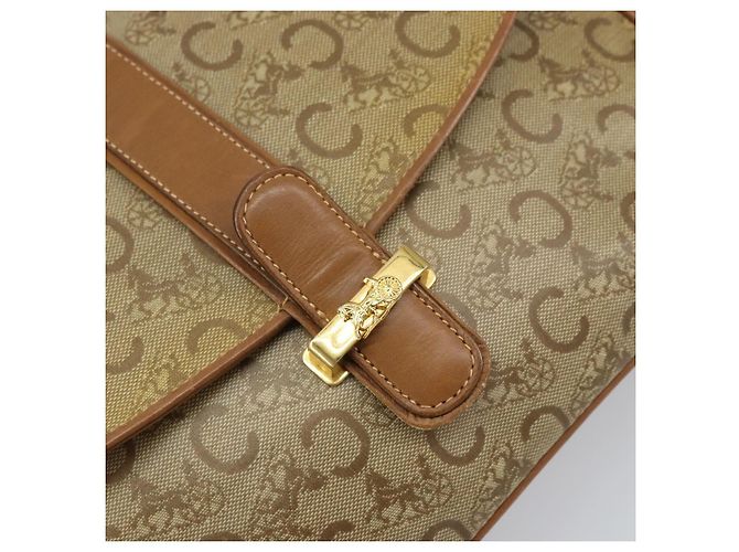 BORSO A SPALLA CÉLINE C SULKY CARRIAGE IN PVC BEIGE ORO Auth 159376 D'oro - vista 18