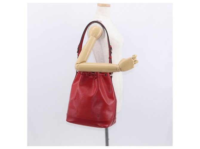 LOUIS VUITTON Borsa a Spalla Epi Noe Rossa M44007 LV Auth 158236 Rosso - vista 20