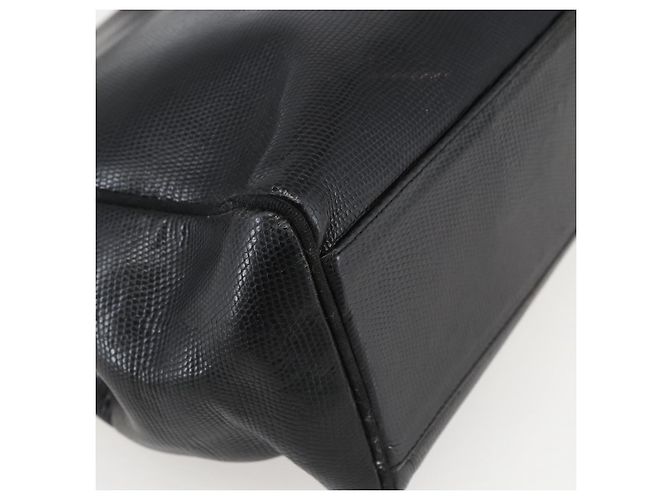 Borsa Tote Vala in pelle nera e oro Salvatore Ferragamo Auth am10419 Nero D'oro - vista 16
