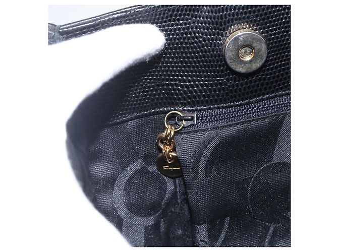 Borsa Tote Vala in pelle nera e oro Salvatore Ferragamo Auth am10419 Nero D'oro - vista 17
