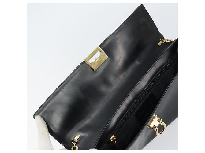 Bolsa de ombro Gancini Chain em couro preto e dourado Auth 159360 da Salvatore Ferragamo - vista 10