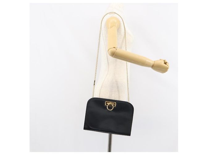 Borsa a spalla Gancini in pelle nera e oro Salvatore Ferragamo Auth 159235 Nero D'oro - vista 20