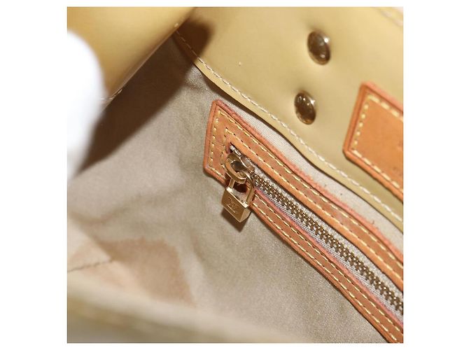 LOUIS VUITTON Monogram Vernis Reade PM Borsa a Mano Beige M91334 LV Auth 159221 - vista 20