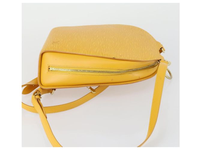 LOUIS VUITTON Mochila Epi Mabillon Amarilla M52239 LV Auth 157244 Amarillo - vista 3