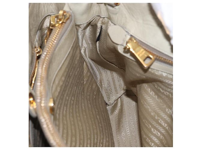 Borsa a Mano in Pelle PRADA 2 in 1 Beige Oro Auth ka1369 D'oro - vista 21