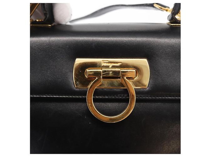 Borsa a mano in pelle Gancini Salvatore Ferragamo 2 in 1 Nero Oro Auth gh1484 - vista 17