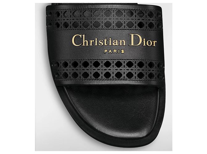Dior D-Lane Sandale aus schwarzem Kalbsleder mit perforiertem Microcannage-Muster - Ansicht 11