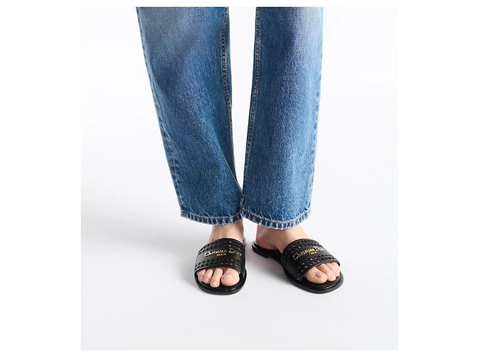 Dior D-Lane Sandale aus schwarzem Kalbsleder mit perforiertem Microcannage-Muster - Ansicht 8