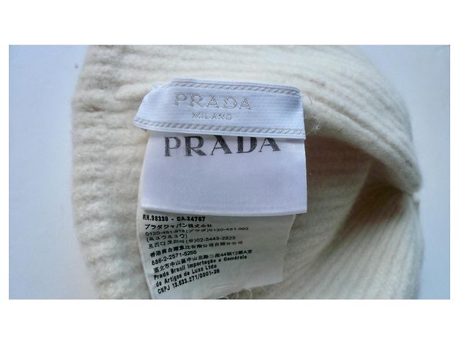 PRADA Berretto in Lana di Cashmere Ecru con Placca Logo TBE XL 48 cm Bianco sporco - vista 5