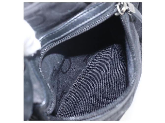 Gancini Tote Bag aus Nylon in Schwarz und Silber von Salvatore Ferragamo Auth BA9401 - Ansicht 11