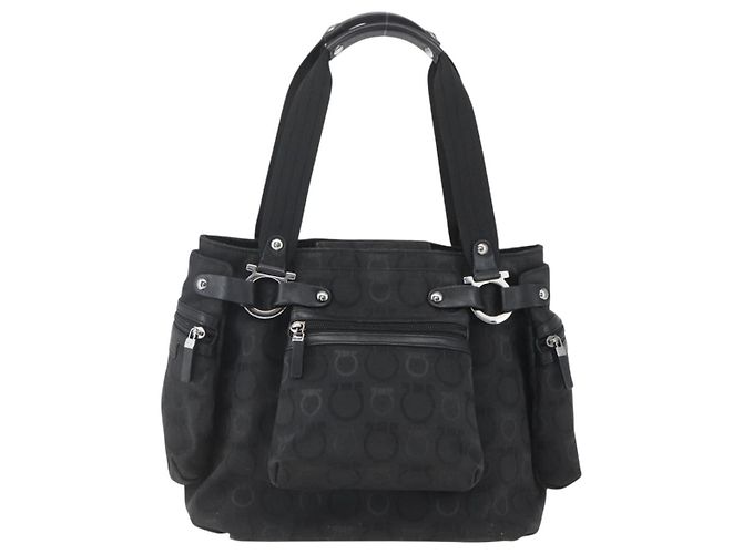 Gancini Tote Bag aus Nylon in Schwarz und Silber von Salvatore Ferragamo Auth BA9401 - Ansicht 13