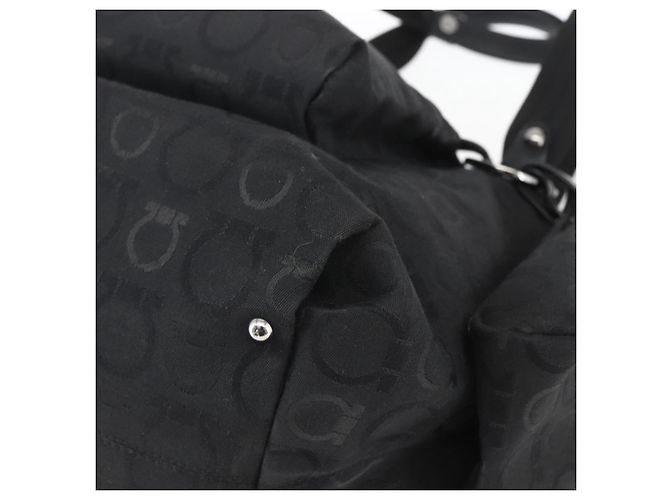 Gancini Tote Bag aus Nylon in Schwarz und Silber von Salvatore Ferragamo Auth BA9401 - Ansicht 9