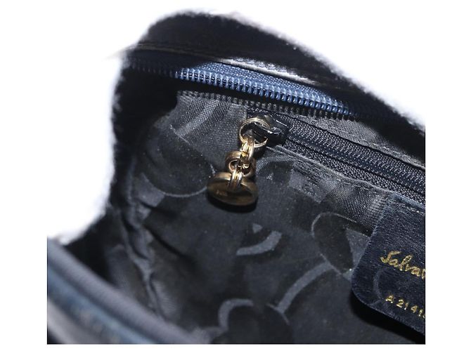 Borsa a Spalla Salvatore Ferragamo in Pelle Blu Navy Oro Auth ka1249 D'oro - vista 21