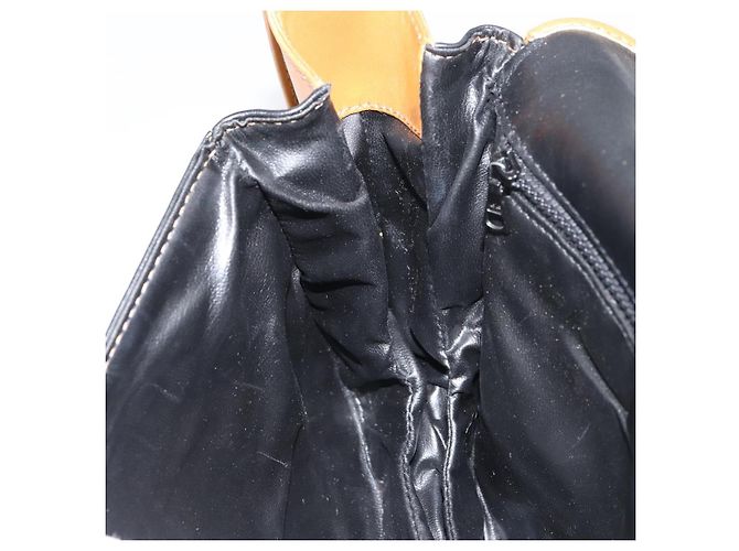 Céline Borsa a Spalla CELINE in Pelle Nera Oro Auth gh1499 Nero D'oro - vista 21