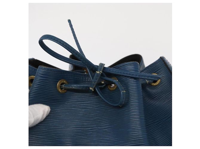 Noe LOUIS VUITTON Borsa a Spalla Petit Noé Epi Blu M44105 LV Auth 158249 - vista 19