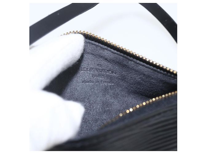 LOUIS VUITTON Pochette Soufflot Epi Nera LV Auth BA9438 Nero - vista 11