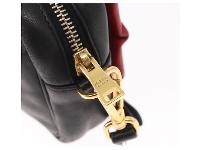 Borsa a Spalla PRADA in Pelle Nera Oro Auth 161530V Nero D'oro - vista 9