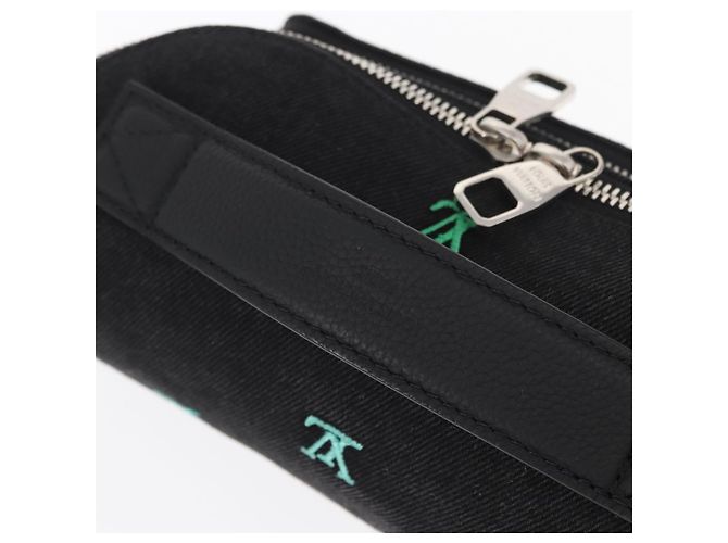 LOUIS VUITTON Marsupio Rush in Denim Monogram Nero Denim M13961 Auth BA9222SAM - vista 7
