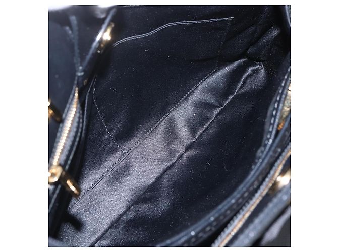 Borsa a Spalla Chain Vala in Pelle Nera e Oro Auth 159349 di Salvatore Ferragamo Nero D'oro - vista 10