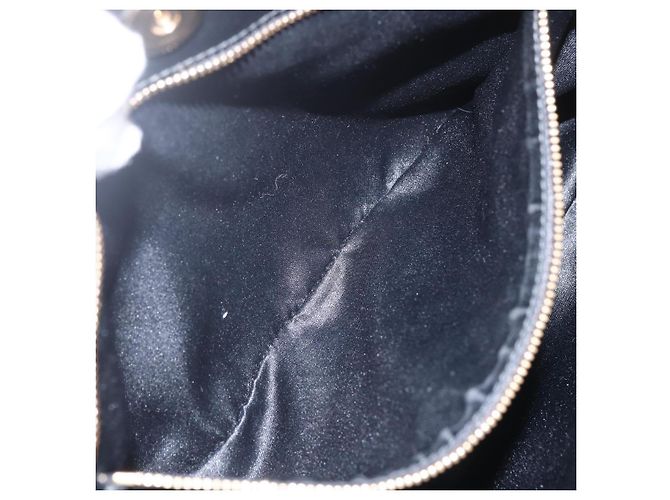 Borsa a Spalla Chain Vala in Pelle Nera e Oro Auth 159349 di Salvatore Ferragamo Nero D'oro - vista 11