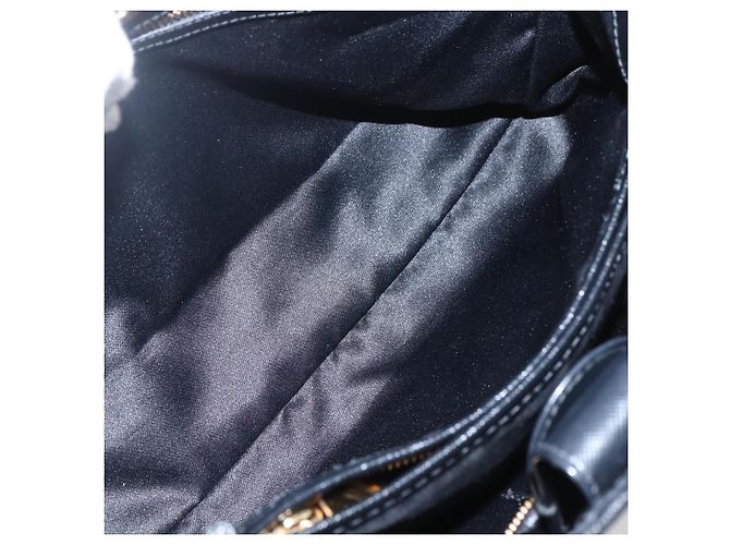 Borsa a Spalla Chain Vala in Pelle Nera e Oro Auth 159349 di Salvatore Ferragamo Nero D'oro - vista 24