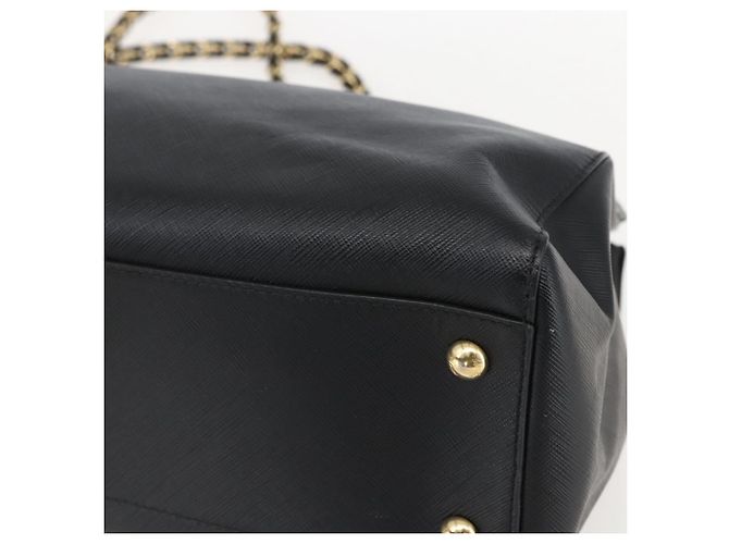 Borsa a Spalla Chain Vala in Pelle Nera e Oro Auth 159349 di Salvatore Ferragamo Nero D'oro - vista 9