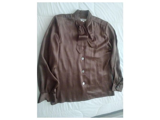 Blusa Yves Saint Laurent de seda taupe - vista 4