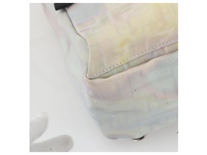 FENDI Zucca Canvas Schultertasche aus Nylon in Weiß Silber authentisch am10182V - Ansicht 16