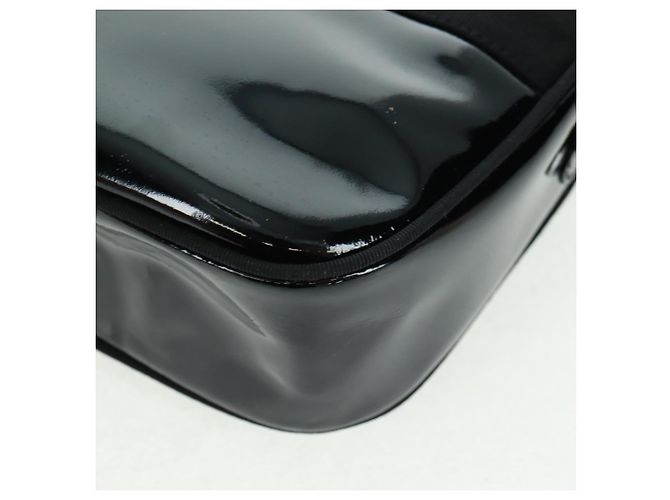 Borsa a spalla Salvatore Ferragamo in pelle verniciata nera e oro Auth ka1226 Nero D'oro - vista 16