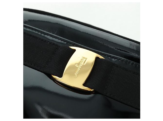 Borsa a spalla Salvatore Ferragamo in pelle verniciata nera e oro Auth ka1226 Nero D'oro - vista 19