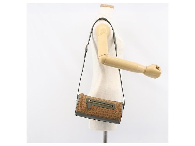 Céline Borsa a Spalla in Tela Macadam C di CELINE Khaki Oro Auth 159213 D'oro Cachi - vista 22