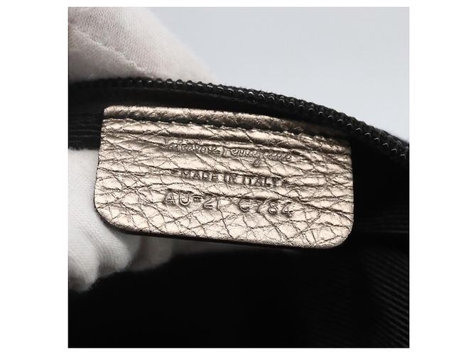 Borsa a mano Vala in pelle dorata Salvatore Ferragamo Auth 159256 - vista 12