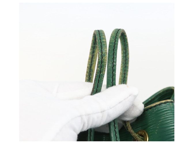 Noe LOUIS VUITTON Borsa a Spalla Petit Noé Epi Verde M44104 LV Auth 159386 - vista 10
