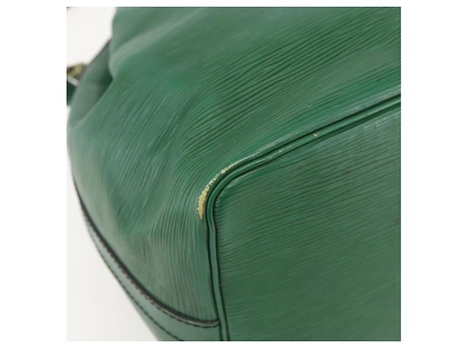 Noe LOUIS VUITTON Borsa a Spalla Petit Noé Epi Verde M44104 LV Auth 159386 - vista 16