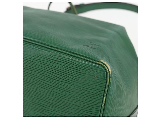 Noe LOUIS VUITTON Borsa a Spalla Petit Noé Epi Verde M44104 LV Auth 159386 - vista 9