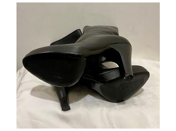 Botas de cuero negro de tacón alto Prada - vista 5