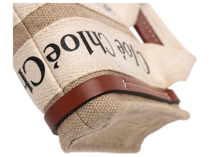 Bolsa Woody Nano em lona marrom Chloé Bege - vista 9