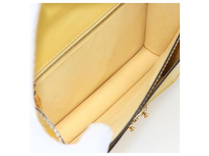Borsa Monceau Vernis BB Louis Vuitton Giallo - vista 5