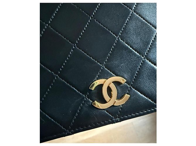 Wallet On Chain Borsa Chanel Single Flap nera in pelle d'agnello e pelliccia Nero - vista 3