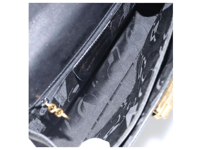 Salvatore Ferragamo Gancini Convertible Top Handle Pelle Medium Nero - vista 5
