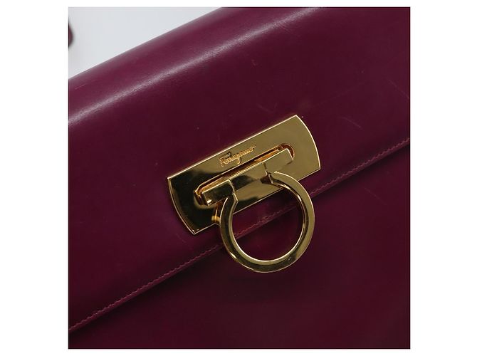 Borsa a Spalla Gancini in Pelle Viola e Oro Auth 159368 di Salvatore Ferragamo D'oro Porpora - vista 17