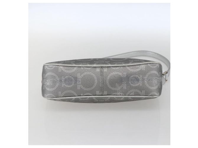Pochette a mano Gancini in PVC argento Auth Salvatore Ferragamo ka1272 - vista 5